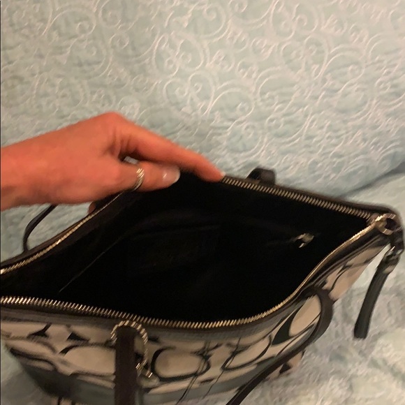 Coach purse - Picture 3 of 5